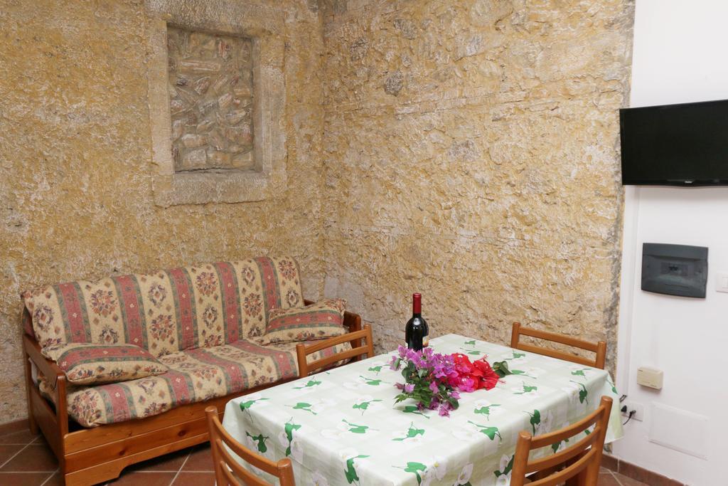 Aparthotel Residenza La Vigna à Parghelia Extérieur photo