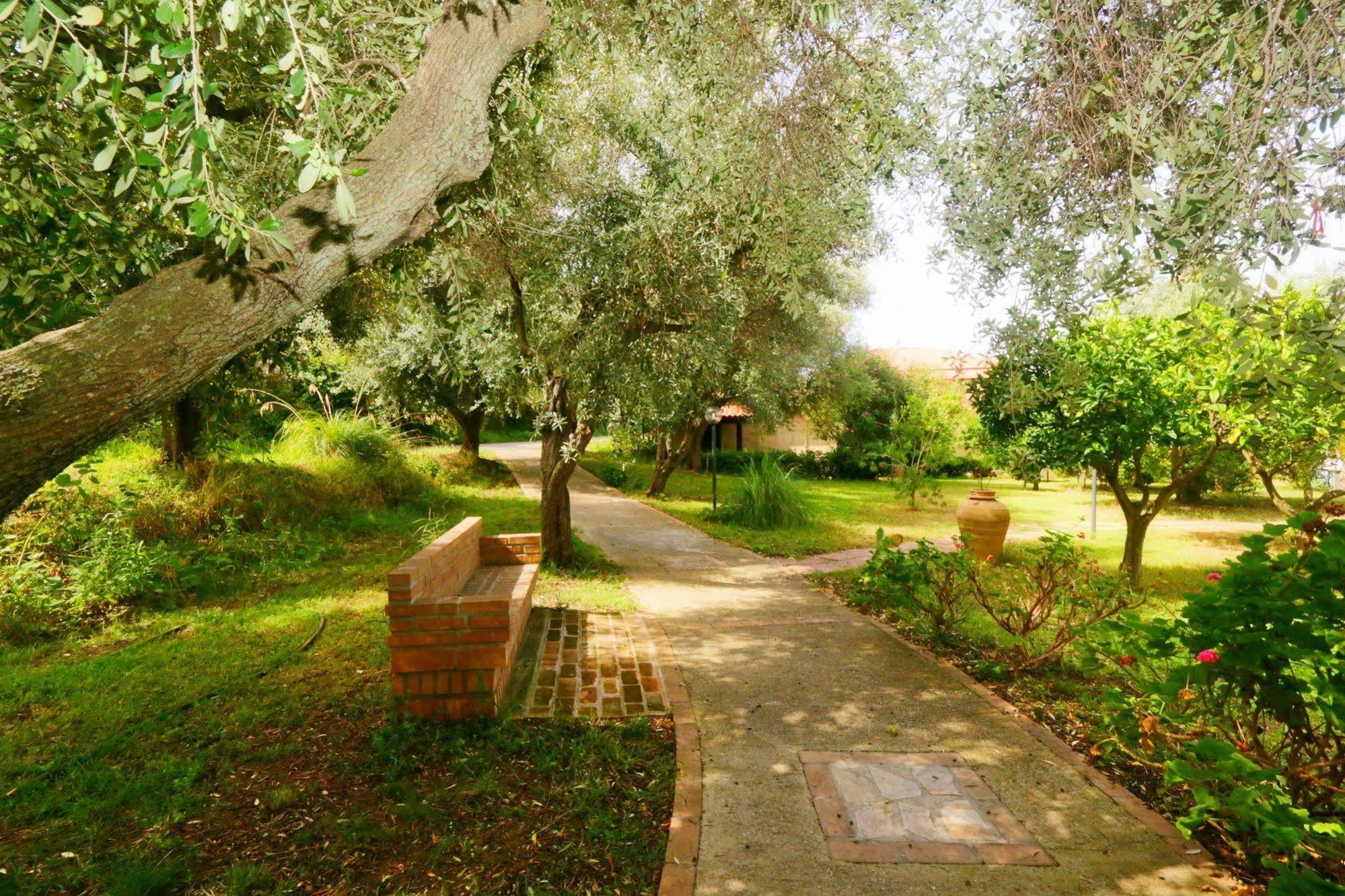 Aparthotel Residenza La Vigna à Parghelia Extérieur photo