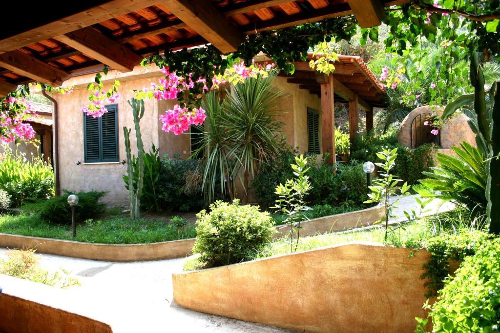 Aparthotel Residenza La Vigna à Parghelia Extérieur photo